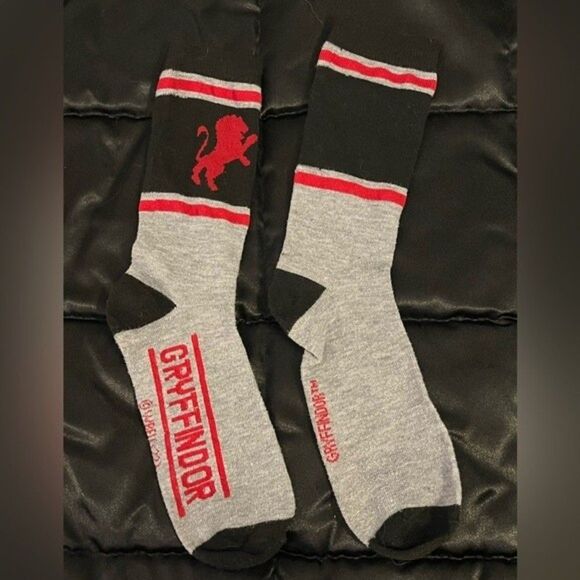 Harry Potter Gryffindor Hogwarts Socks 4 Pairs - Picture 7 of 7
